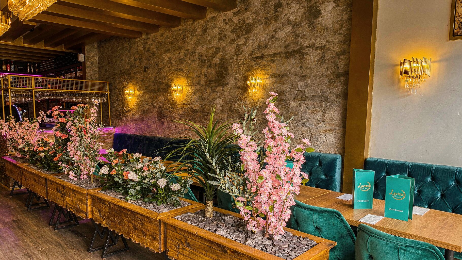 The dining room looking toward the bar
